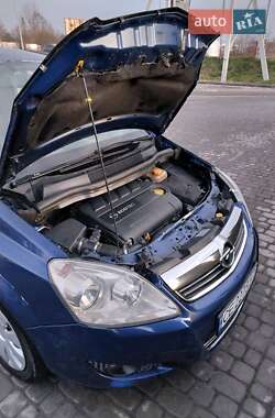 Минивэн Opel Zafira 2008 в 