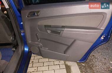 Минивэн Opel Zafira 2008 в 