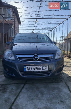 Минивэн Opel Zafira 2008 в Мукачево