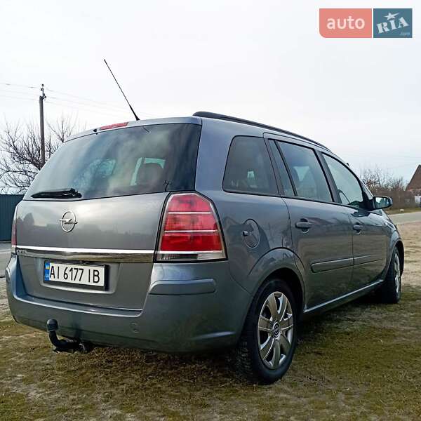 Мінівен Opel Zafira 2006 в Вишгороді
