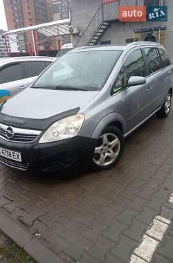 Минивэн Opel Zafira 2008 в Красилове