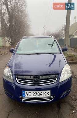 Мінівен Opel Zafira 2013 в Дніпрі