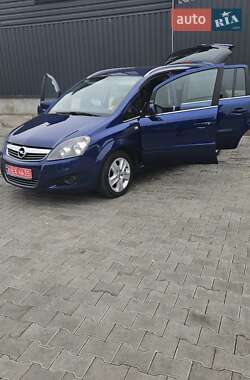 Мінівен Opel Zafira 2011 в Вознесенську