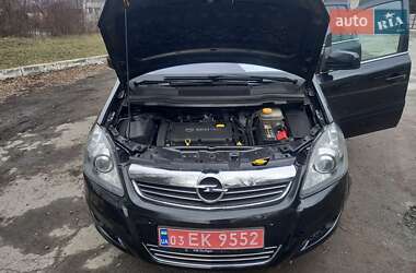 Минивэн Opel Zafira 2012 в Луцке