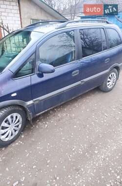 Минивэн Opel Zafira 2000 в 