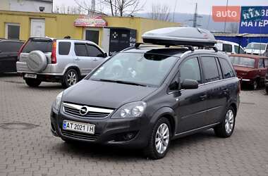 Мінівен Opel Zafira 2013 в Львові