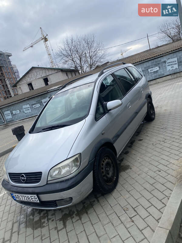 Минивэн Opel Zafira 2003 в Виннице