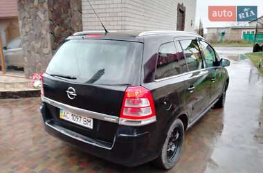 Мінівен Opel Zafira 2011 в Луцьку