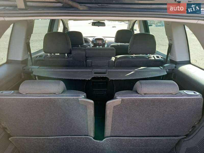 Минивэн Opel Zafira 2010 в Полтаве