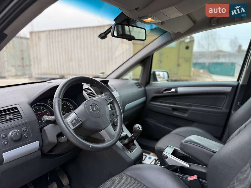 Мінівен Opel Zafira 2007 в Золочеві