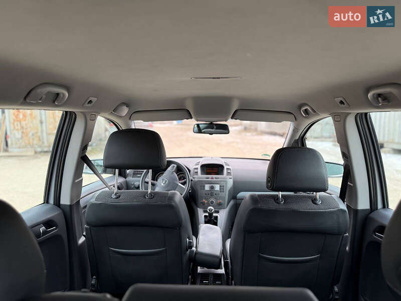 Мінівен Opel Zafira 2007 в Золочеві