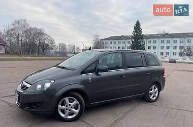 Минивэн Opel Zafira 2010 в Емильчине