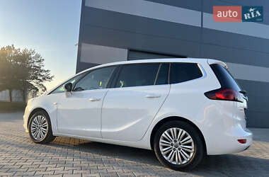 Минивэн Opel Zafira 2018 в 
