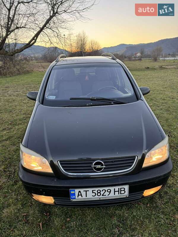Минивэн Opel Zafira 2001 в Надворной