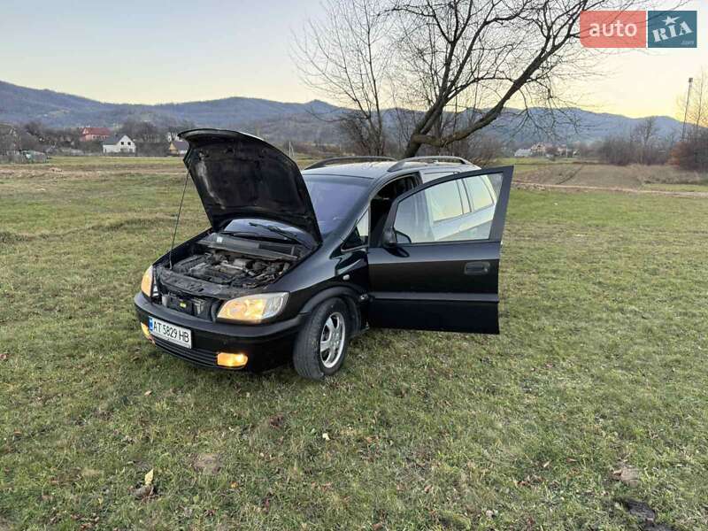 Минивэн Opel Zafira 2001 в Надворной