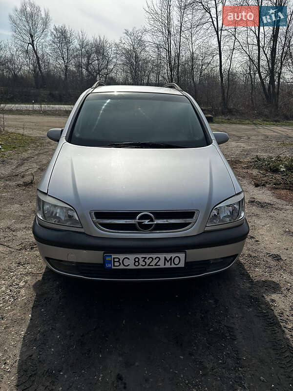 Минивэн Opel Zafira 2003 в Трускавце