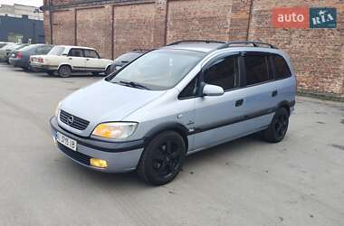 Минивэн Opel Zafira 2000 в Чернигове