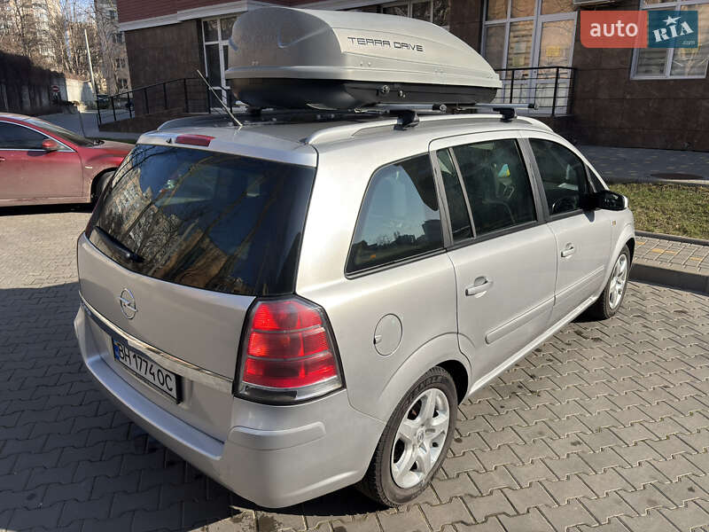 Минивэн Opel Zafira 2006 в Одессе