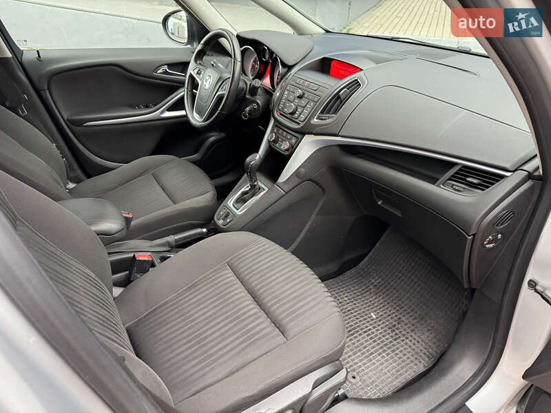 Микровэн Opel Zafira 2015 в Одессе