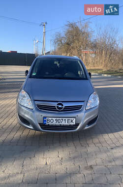 Минивэн Opel Zafira 2009 в Бучаче