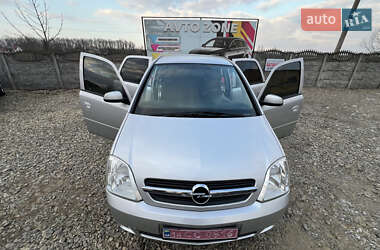 Минивэн Opel Zafira 2005 в Коломые