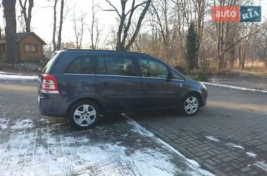 Минивэн Opel Zafira 2010 в 