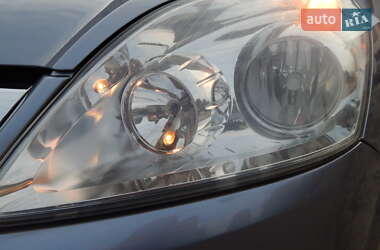 Минивэн Opel Zafira 2008 в 
