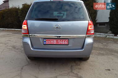 Минивэн Opel Zafira 2008 в 