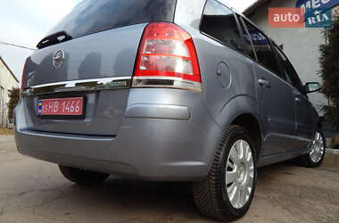 Минивэн Opel Zafira 2008 в 