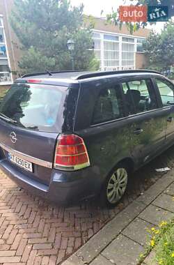 Минивэн Opel Zafira 2006 в Надворной