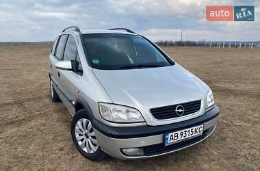 Минивэн Opel Zafira 2002 в Томашполе