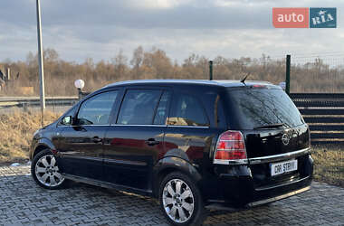 Минивэн Opel Zafira 2007 в Стрые