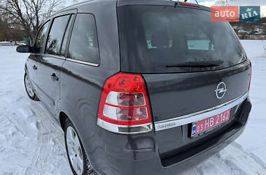 Минивэн Opel Zafira 2009 в Черкассах