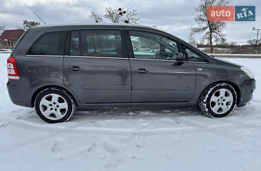 Минивэн Opel Zafira 2009 в Черкассах