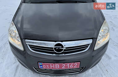 Минивэн Opel Zafira 2009 в Черкассах