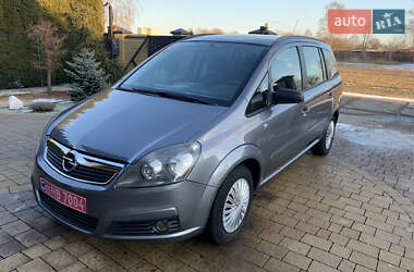 Минивэн Opel Zafira 2008 в Нововолынске