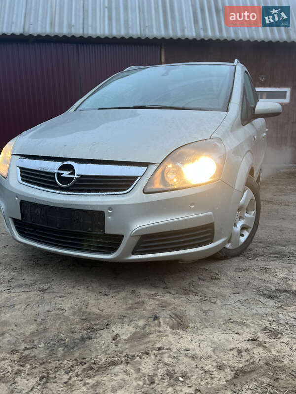 Мінівен Opel Zafira 2006 в Рокитному