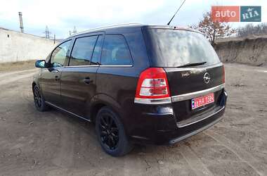 Минивэн Opel Zafira 2012 в Белой Церкви