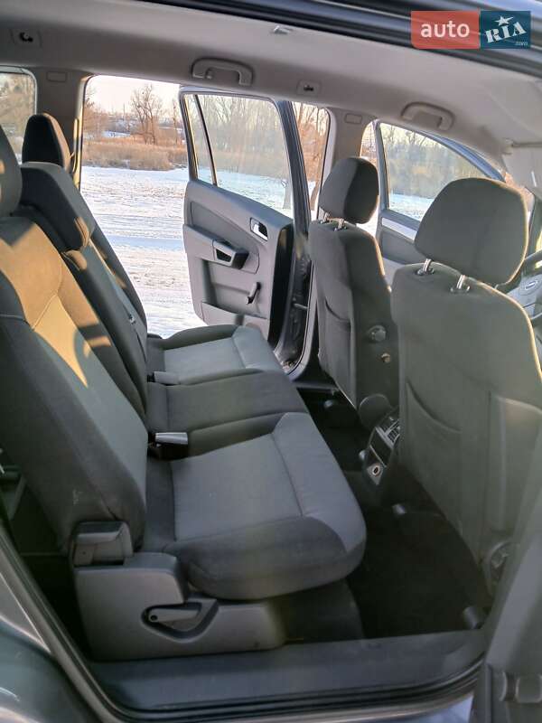 Мінівен Opel Zafira 2005 в Харкові