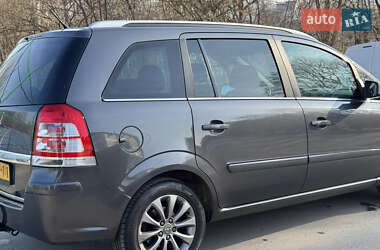 Минивэн Opel Zafira 2011 в Львове