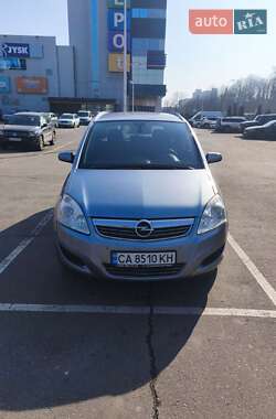 Минивэн Opel Zafira 2008 в Черкассах