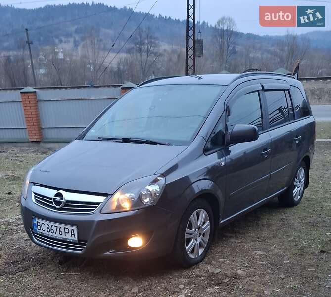 Мінівен Opel Zafira 2012 в Старому Самборі