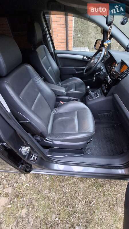 Мінівен Opel Zafira 2012 в Старому Самборі