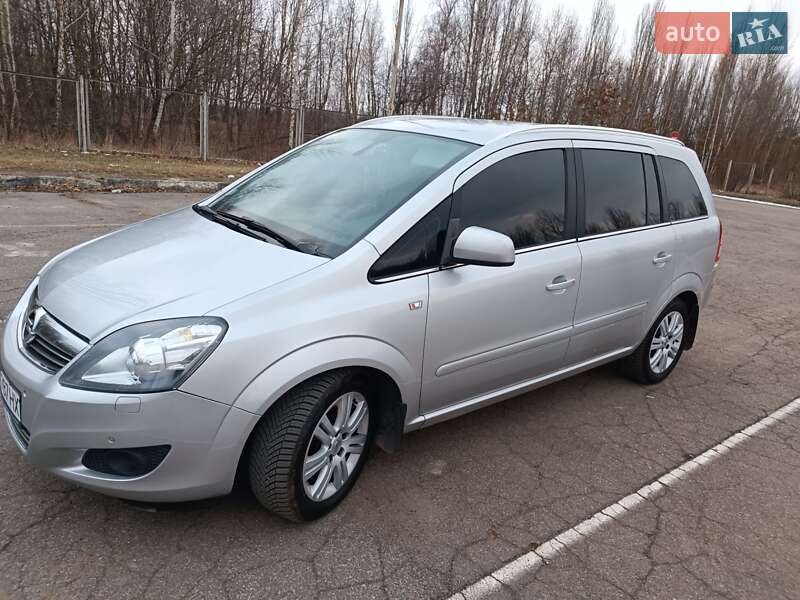 Мінівен Opel Zafira 2013 в Бердичеві