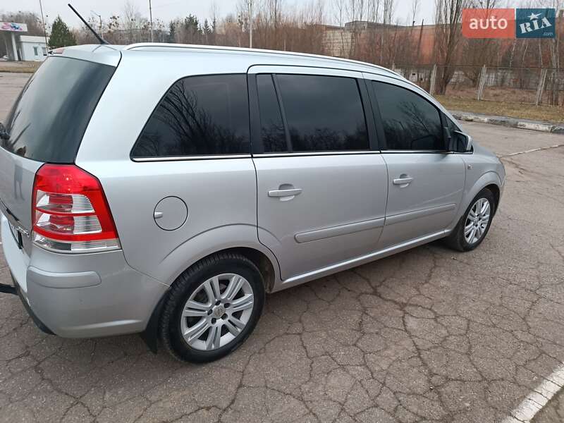 Opel Zafira 2013 Opel Zafira 2013