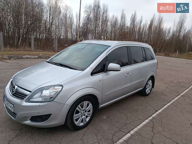 Мінівен Opel Zafira 2013 в Бердичеві