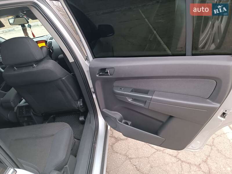 Мінівен Opel Zafira 2013 в Бердичеві