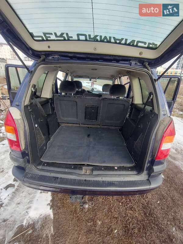 Минивэн Opel Zafira 2001 в Софиевской Борщаговке