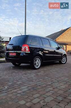 Мінівен Opel Zafira 2009 в Сарнах