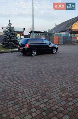 Мінівен Opel Zafira 2009 в Сарнах